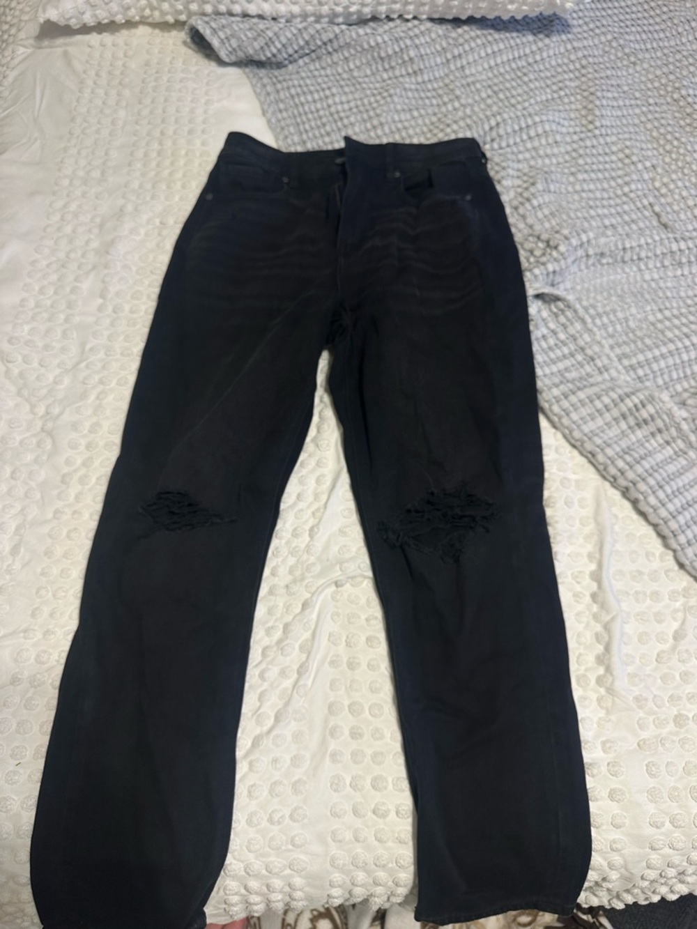 Women’s Black Distressed Jeans